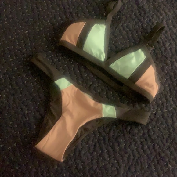 Pilyq Bikini NWOT - Picture 1 of 5
